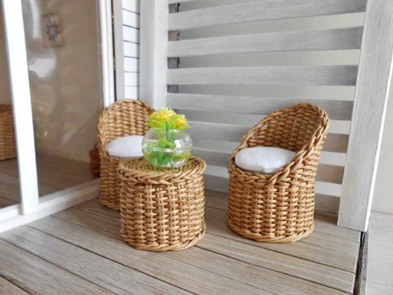 1:12 dollhouse miniature wicker furniture set wicker chairs and coffee table - 寶寶/兒童玩具/玩偶 - 紙 