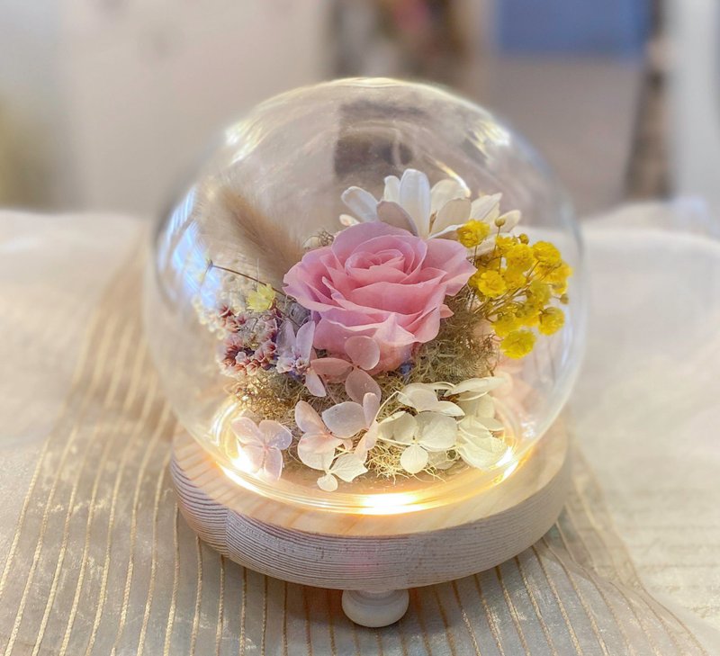 永生花玻璃盅 夜燈 永生玫瑰 原木槽燈有腳 防塵罩 - 花瓶/花器 - 玻璃 紫色