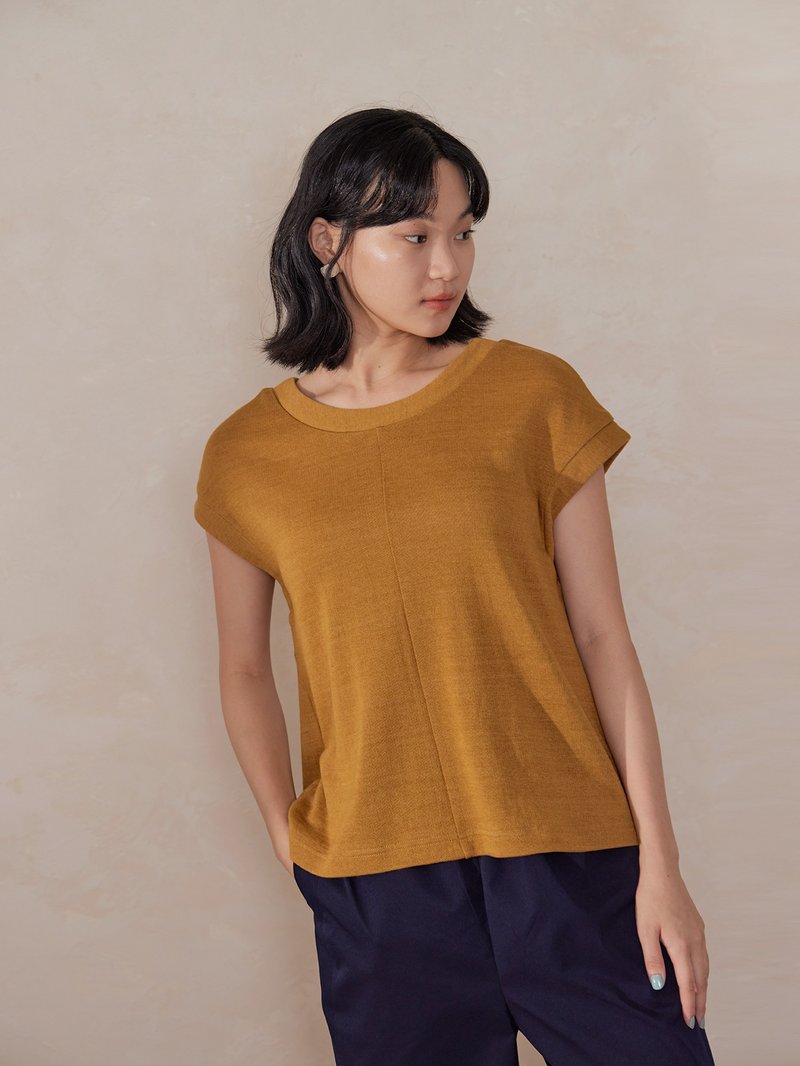 Whisper top RETRO knitted version-Xiaoshan - เสื้อยืดผู้หญิง - ผ้าฝ้าย/ผ้าลินิน สีเหลือง