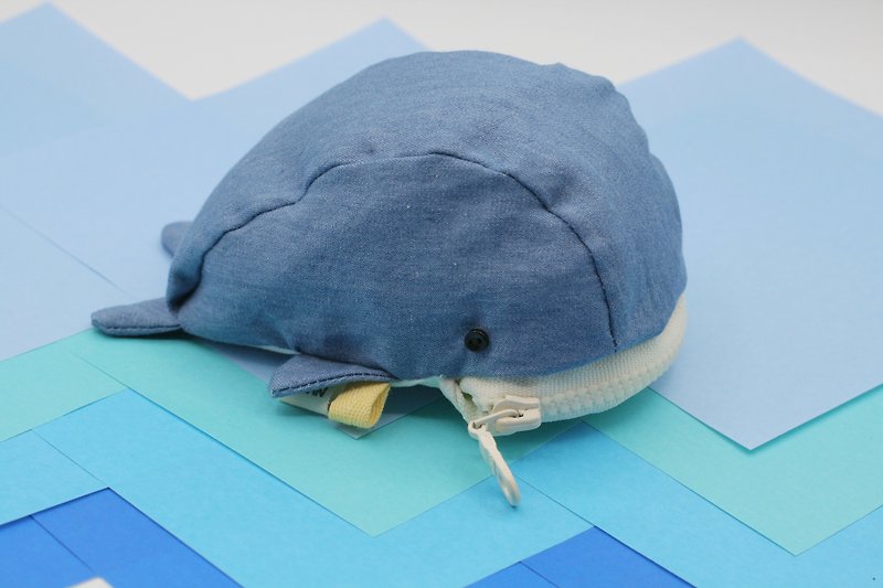 Handmade mini Whale pouch - 散紙包 - 棉．麻 藍色