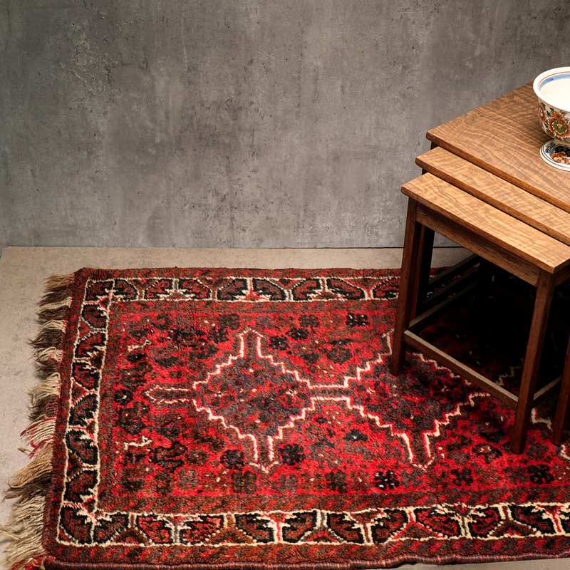 Vintage Persian hand-knotted wool rug with a geomterical pattern - ของวางตกแต่ง - ขนแกะ สีแดง