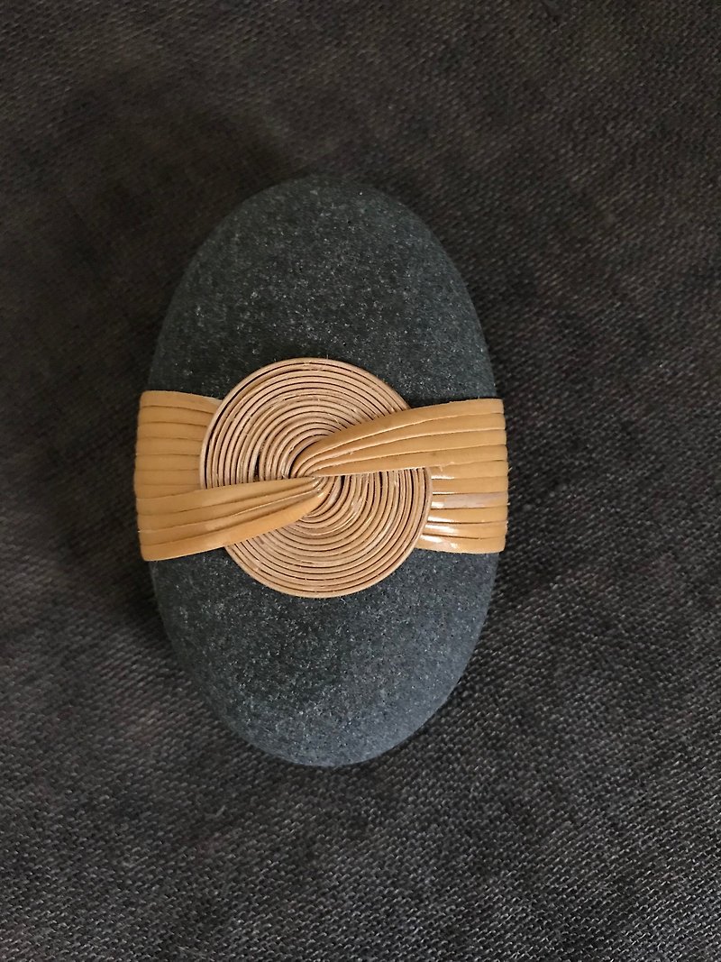 Woven Stone (medium) - 裝飾/擺設  - 石頭 灰色