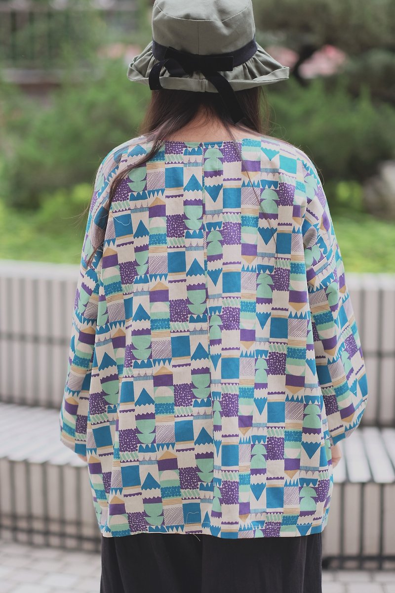 滿版印花紫房子日式方形衣澎澎袖 - 女裝 上衣 - 棉．麻 紫色