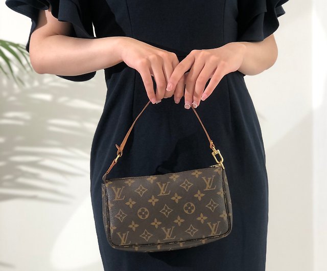 Louis Vuitton Pochette Accessories Monogram Canvas Bag