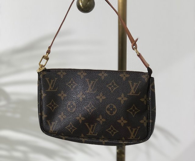 FWRD Renew Louis Vuitton Monogram Pochette Accessoire Pouch Bag in