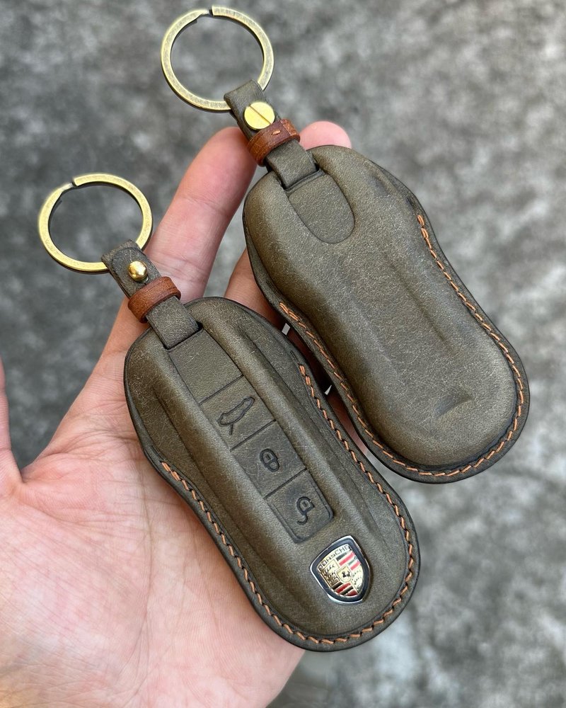 Pueblo Wax Leather car key case, car key cover, porsche Macan Cayenne Panamera - Keychains - Genuine Leather Red