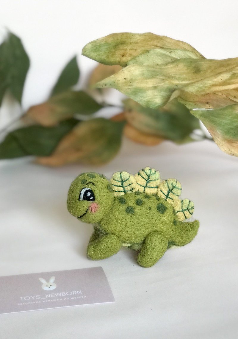 felted dragon toy, props for newborn dinosaur photo shoot - Kids' Toys - Wool Green