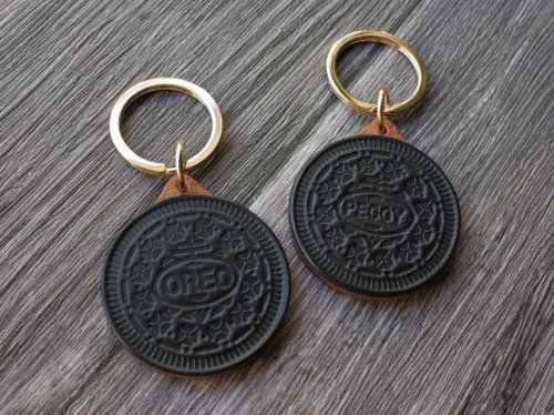 IPPI手作革物 OREO-巧克力口味造型悠遊卡 晶片吊飾 客製名字造型悠遊卡