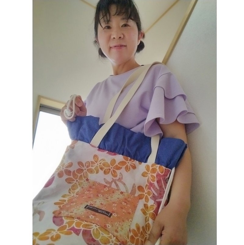 【Made in Japan / Hand-sewn】Reversible Japanese-style Denim Unisex Shoulder bag - Messenger Bags & Sling Bags - Cotton & Hemp Red