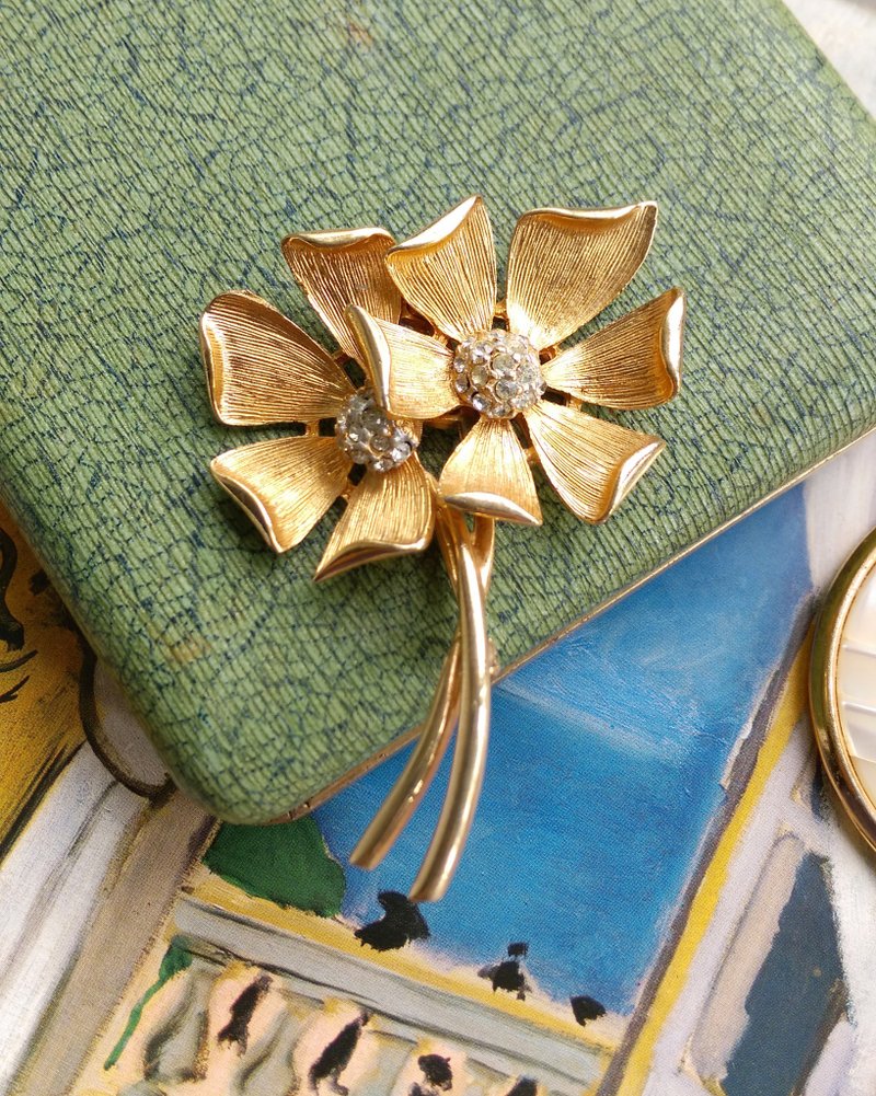 【西洋古董飾品 】立體 刷金花朵 花卉 別針 胸針 - 胸針 - 其他金屬 金色