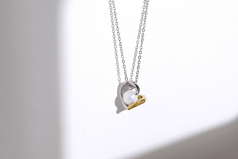 【Designer CONTAIN Series】Endless. love necklace - Necklaces - Stainless Steel Silver