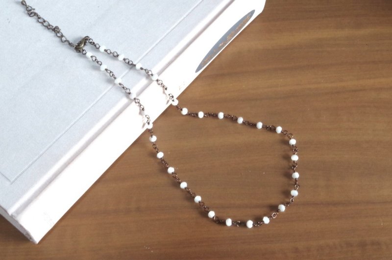 マザーオブパールのシンプルネックレス - 項鍊 - 棉．麻 白色