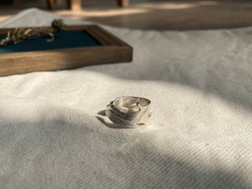 クジラリング - ショップ Oshen Jewelry リング・指輪 - Pinkoi