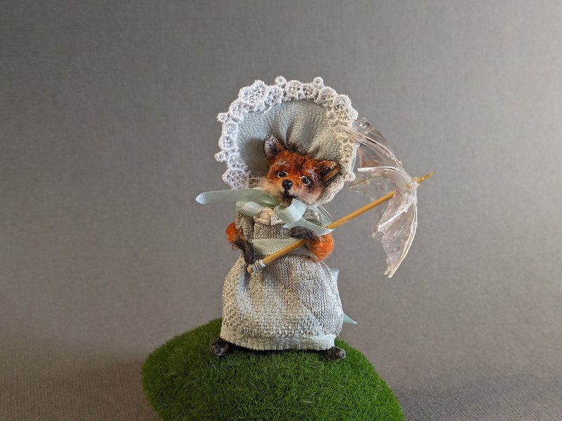 Little fox Julie, 5.5 cm. With dress, hat. - Stuffed Dolls & Figurines - Other Materials Orange