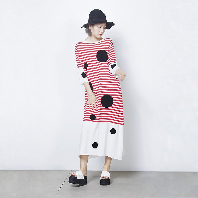 Little black dresses red and white striped sleeve gown - imakokoni - ชุดเดรส - ผ้าฝ้าย/ผ้าลินิน สีแดง
