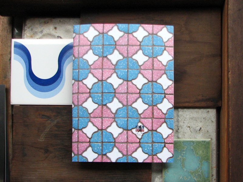 Old tile pattern notebook - สมุดบันทึก/สมุดปฏิทิน - กระดาษ สึชมพู