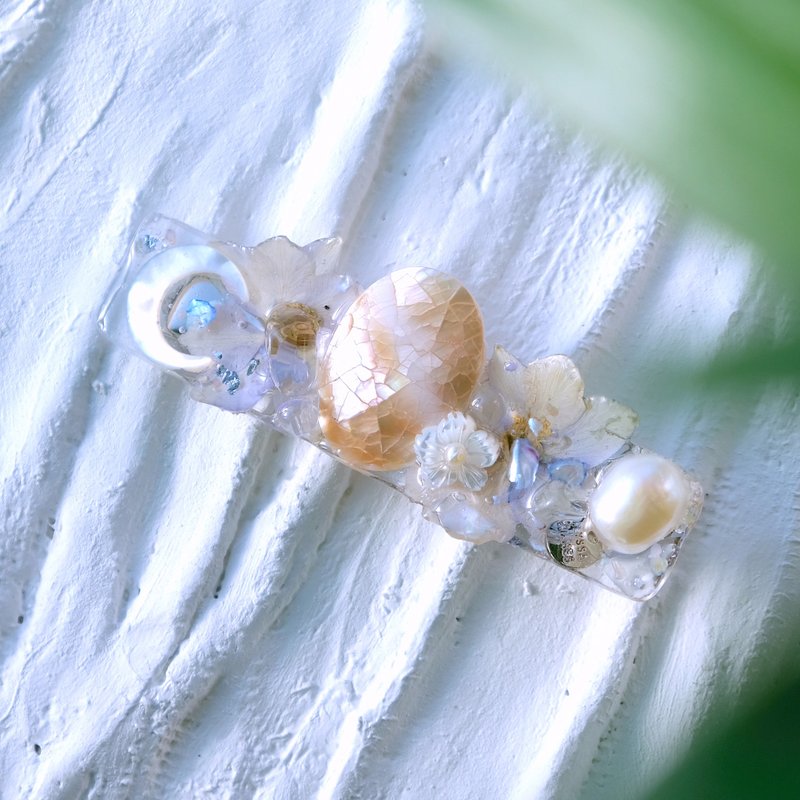 Exploding Fritillary Purple Hydrangea Freshwater Pearl Moonstone White Crystal Hair Clip H128 - เครื่องประดับผม - ไข่มุก ขาว