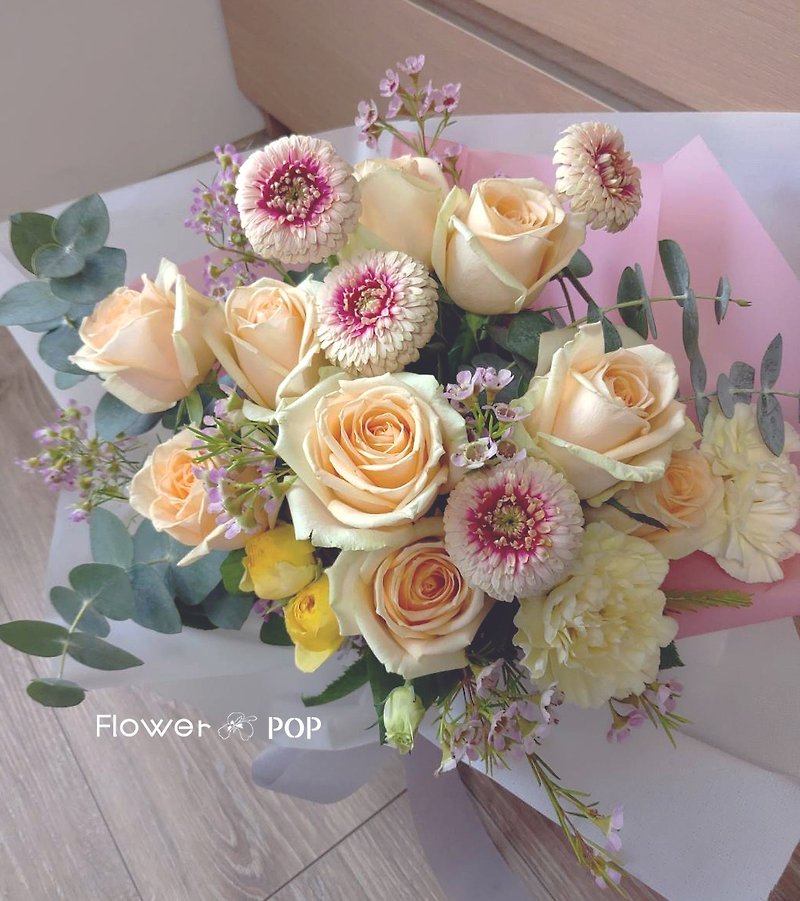 Spring apricot bouquet diameter 30cm - Dried Flowers & Bouquets - Plants & Flowers Gold