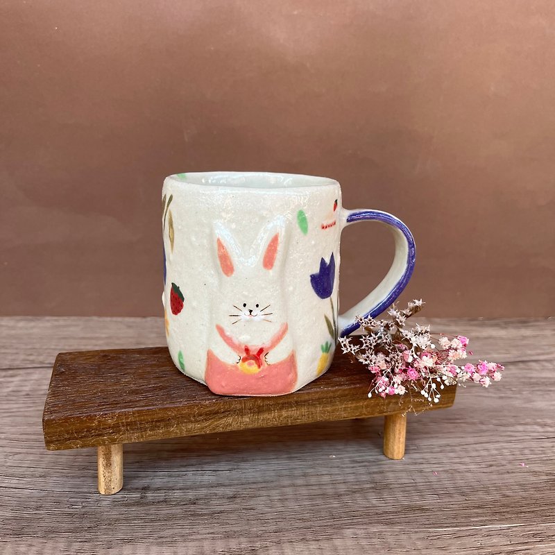 A Lu Bunny Bubble Pottery Cup/Gift/Hand-painted American clay original only one piece - Cups - Pottery Multicolor