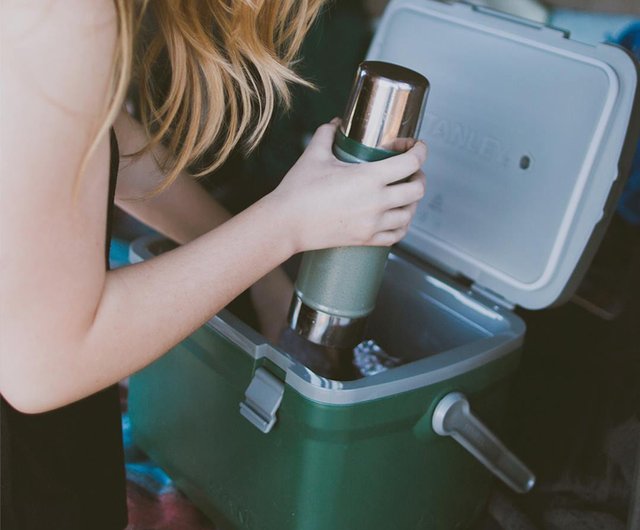 Stanley The Easy Carry Outdoor Cooler 15.1L Green - Stanley The Easy Carry  Outdoor Cooler 15.1L Green