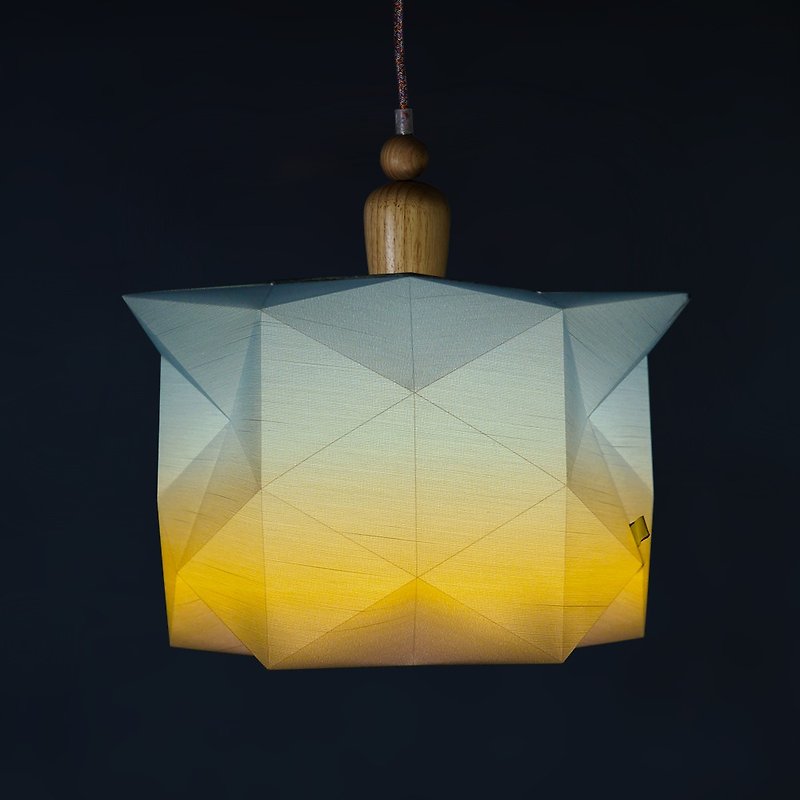 deLight Pendant Lamp 9 /  Handmade /  Origami  /  Award Winning Product