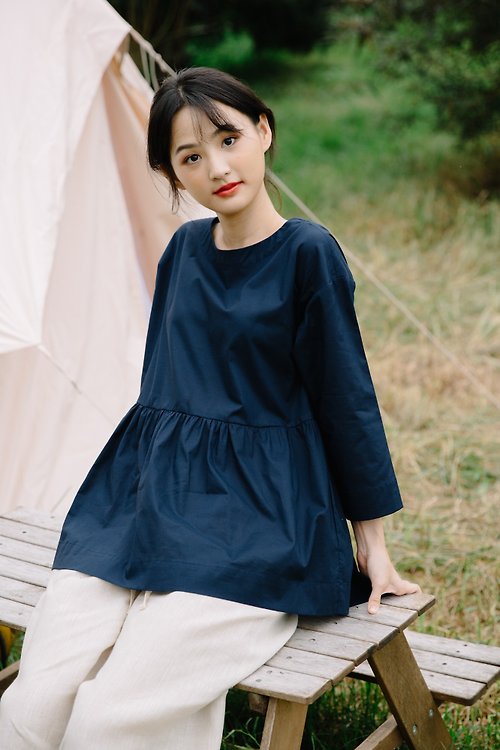 makersgonnamake 【Off-Season Sales】Round neck gathered premium soft cotton top in Navy