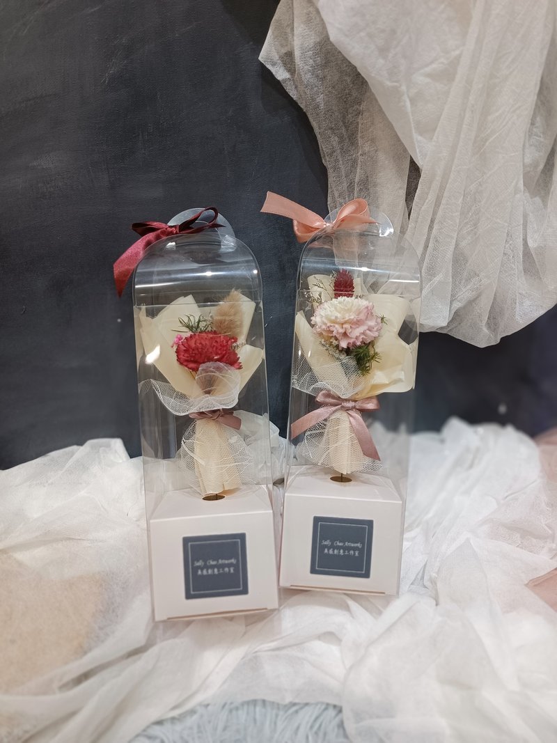 Carnation Flower Box Mother's Day Flower Box Sola Flower Dried Flowers - ช่อดอกไม้แห้ง - ผ้าฝ้าย/ผ้าลินิน 