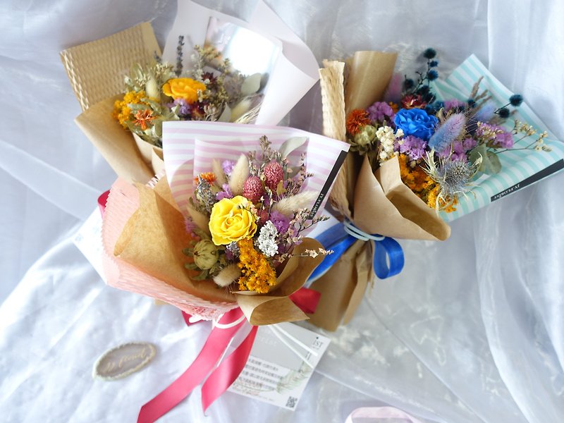 [2018 graduation bouquet] compact exquisite models / graduates / not wither + dry bouquet / chrysanthemum - ช่อดอกไม้แห้ง - พืช/ดอกไม้ สีส้ม