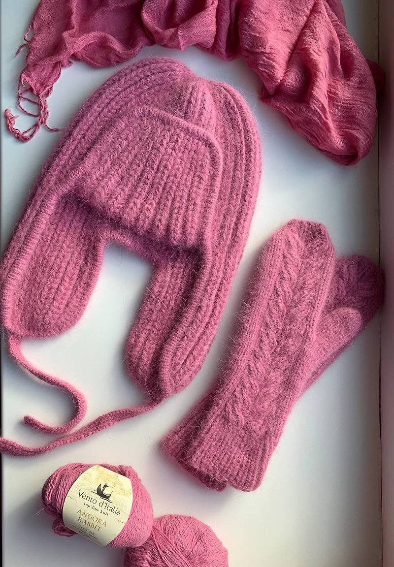 Warm Earflaps Hat & Mittens Set, Hand-knitted Winter angora Hat and Mittens - หมวก - ขนแกะ สึชมพู