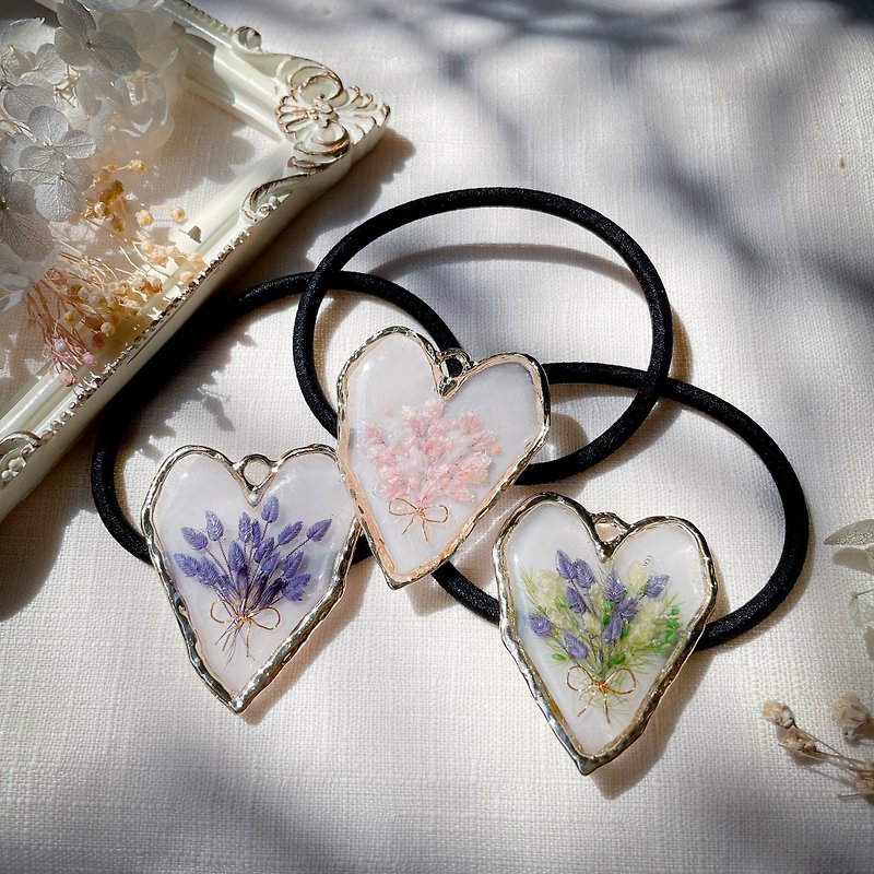 Provence summer bouquet heart frame hair tie / hair ring - Hair Accessories - Plants & Flowers Multicolor