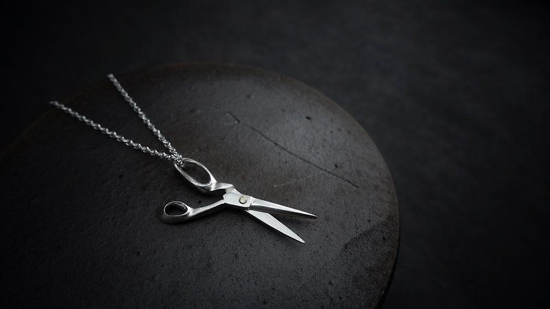 【Umbilical Plus House】Scissors Series│Silver Tailor Scissors Necklace - Necklaces - Sterling Silver 