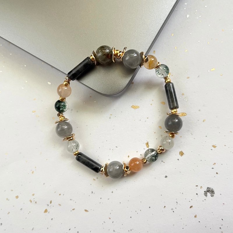 Sosii | Wealth, Career, Focus, Protection | C02 Feldspar - Black | Natural Crystal Bracelet - สร้อยข้อมือ - คริสตัล สีเทา