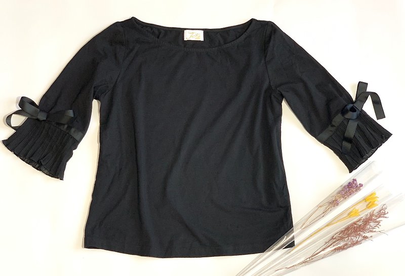Black cuff lotus leaf three-quarter sleeve top - Women's T-Shirts - Cotton & Hemp Black
