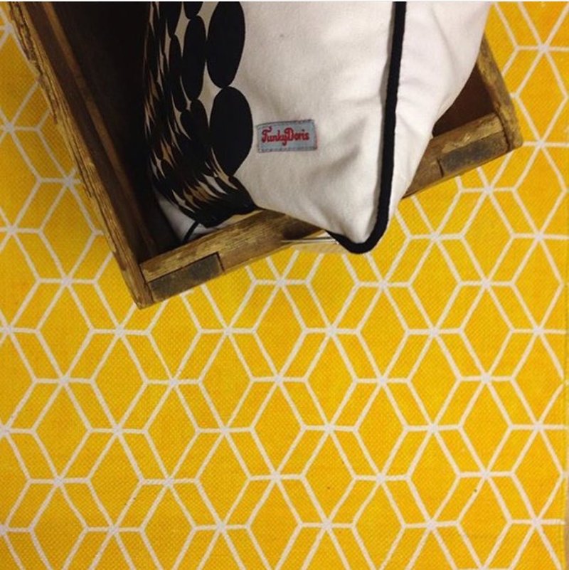pt, Carpet Hexagon yellow small - เครื่องนอน - ผ้าฝ้าย/ผ้าลินิน สีเหลือง