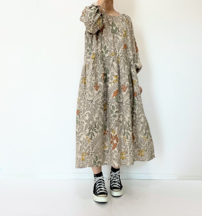 Autumn color   floral pattern one-piece dress　cotton linen long  sleeve　beige - One Piece Dresses - Cotton & Hemp Gray