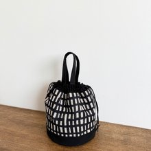 ツバメ　かご編み付きバケツトートバッグ　ミナペルホネン　ハンドメイド ツバメたち ミナペルホネン かご編み付きバケツトートバッグ