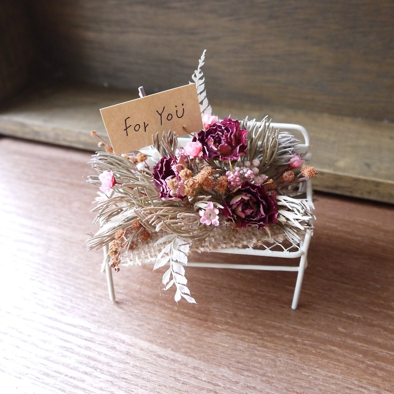 [Dedicated to you / you] dry flower white long iron chairs - ของวางตกแต่ง - พืช/ดอกไม้ ขาว