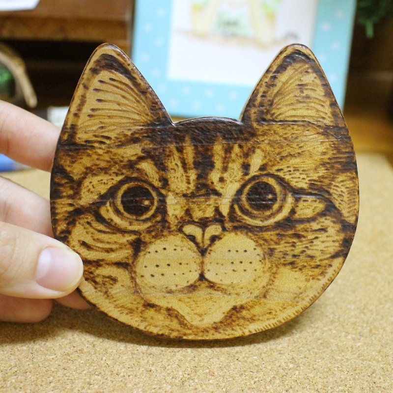 Meow star who's staring at you - Hand branded burn coasters - Coasters - Wood Brown
