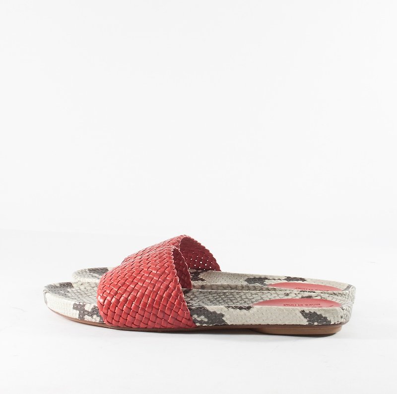 ITA BOTTEGA [Made in Italy] woven flat-bottomed snake sandals and slippers - รองเท้ารัดส้น - หนังแท้ สีแดง