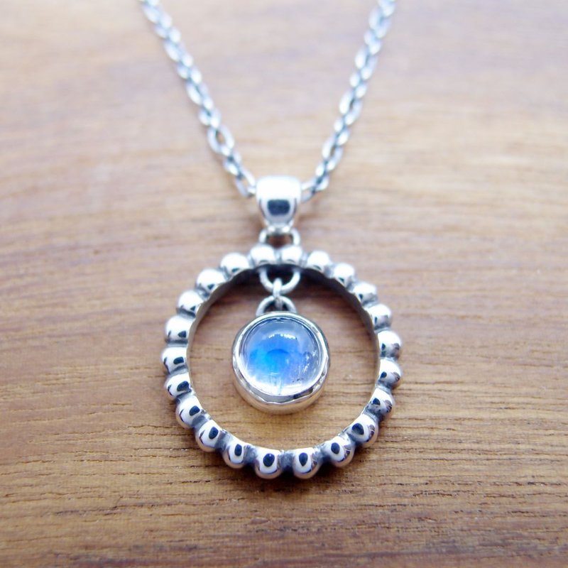 [Classical Series 19] Ring-shaped Cosmic Moonstone 925 Silver Necklace - สร้อยคอ - เครื่องเพชรพลอย สีน้ำเงิน