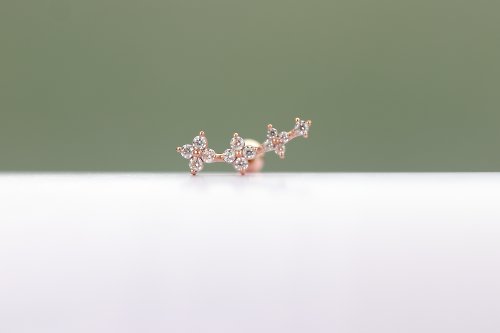 CHARIS GRACE 14K Cross Flower Piercing 十字花串鎖珠耳環(單個)