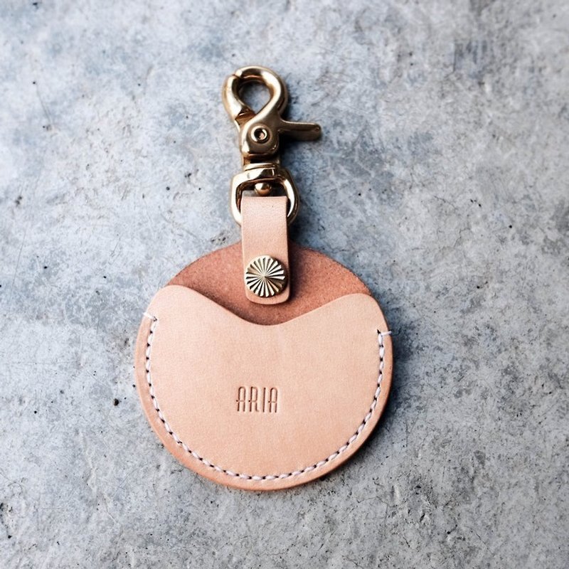 European leather vegetable tanned leather key ring key primary color gogoro GOGORO holster can be printed with the name of the English version of the digital B / guitar .co - Keychains - Genuine Leather Gold