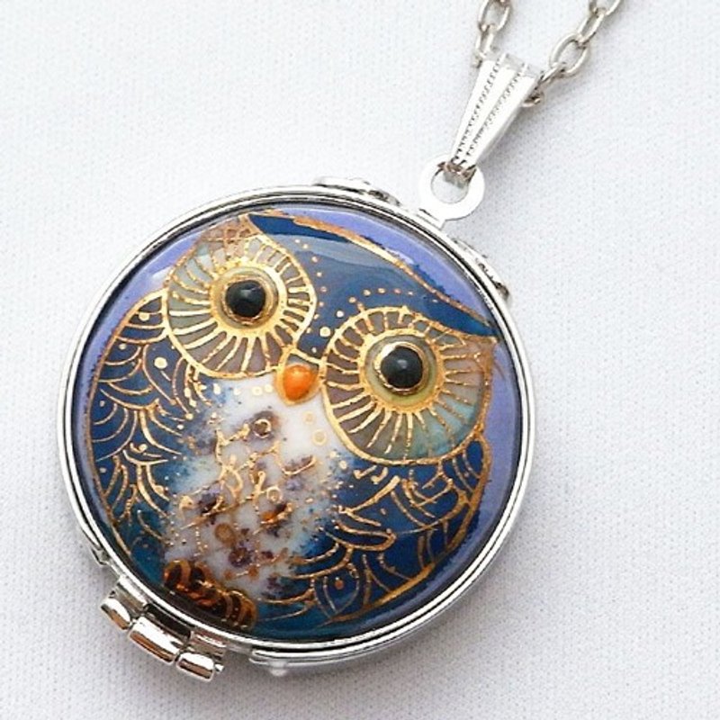 ふくろう（青）の七宝焼ルーペペンダント【受注制作】 - 項鍊 - 其他金屬 