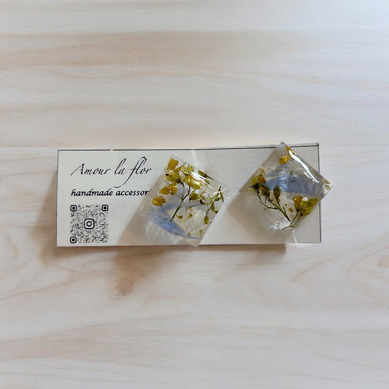 [Handmade design by Moraf] Sterling silver gold-plated anti-allergic earrings square earrings - ต่างหู - เรซิน สีน้ำเงิน