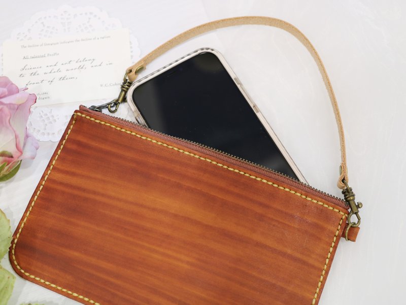 Love Crazy Clutch/Leather Clutch/Leather Course/Group of One Person/Beginner Friendly - เครื่องหนัง - หนังแท้ 