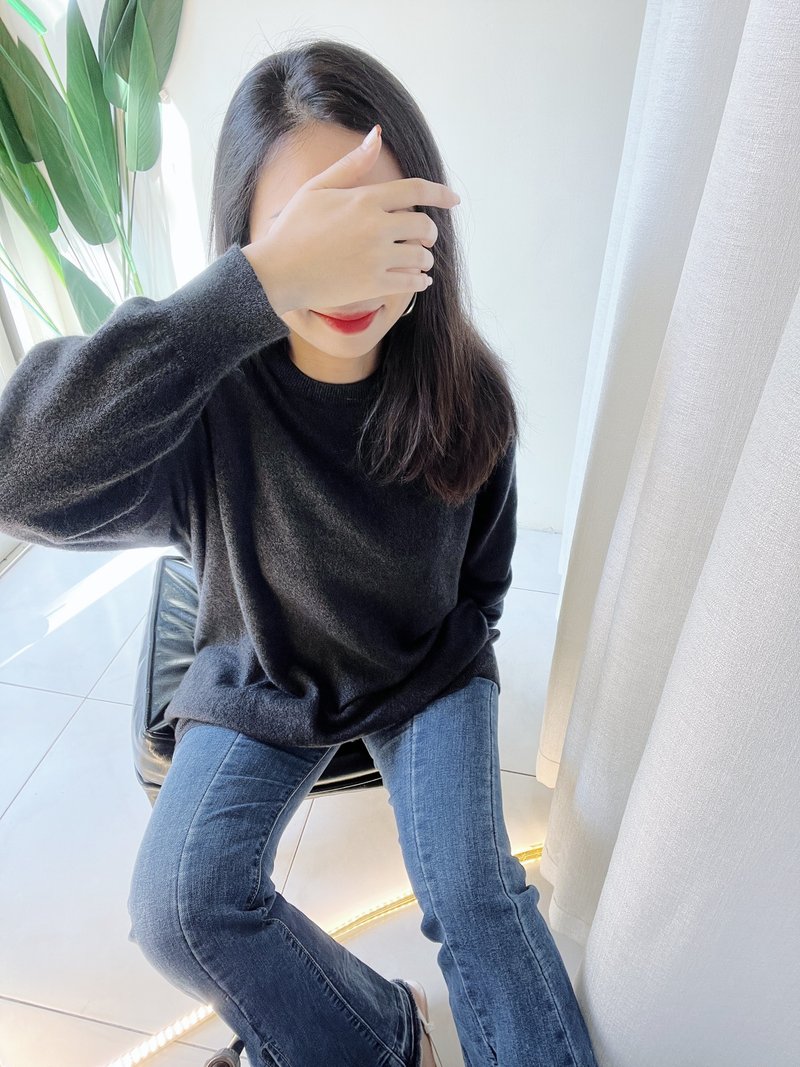 Ink, black and gray blended plain round neck antique cashmere sweater cashmere sweater - สเวตเตอร์ผู้หญิง - ขนแกะ สีเทา