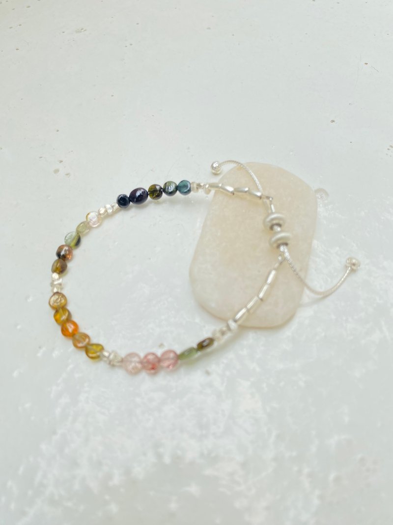ROSE GARDEN: Tourmaline and silver beads bracelet (B0098) - 手鍊/手鐲 - 銀 多色