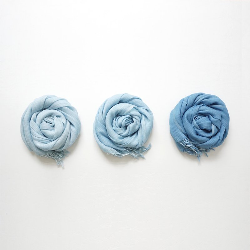 [Goody Bag] SA Blue Dyed Plain Silk Scarf 15% off Lucky Bag Set - ผ้าพันคอ - ผ้าไหม สีน้ำเงิน