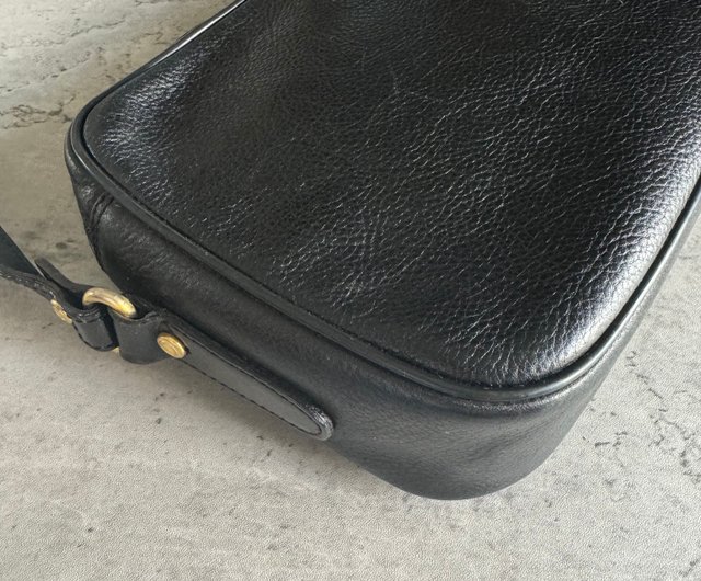 中古の本物のバリーレザークロスボディバッグ 機内持ち込み用 中古の本物のバリーレザークロスボディバッグ 機内持ち込み用