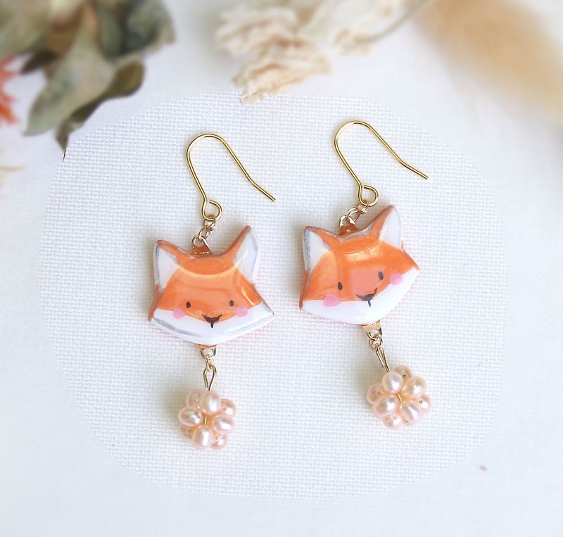 Fox - White Pearl Earrings / Clip-On Handmade Handmade - ต่างหู - ดินเหนียว สีส้ม